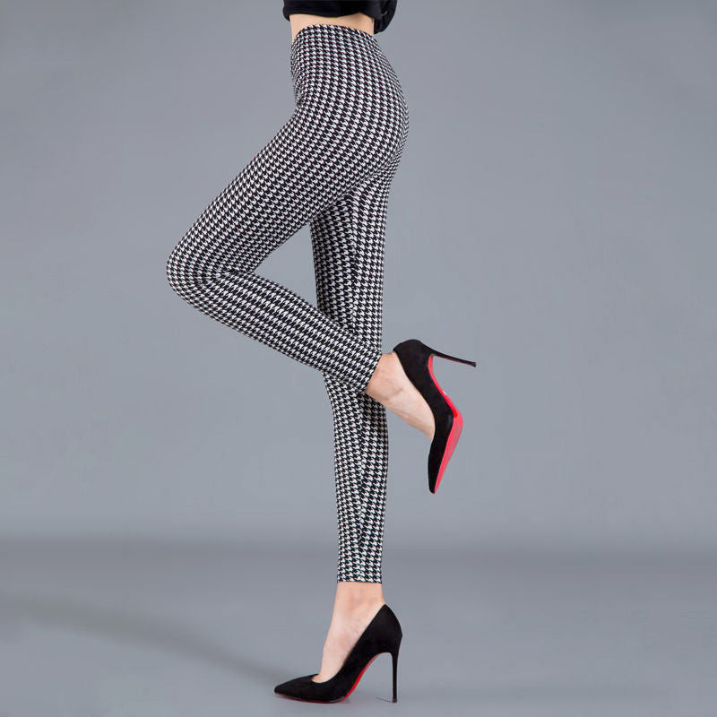 Thin cropped cotton flanal leggings