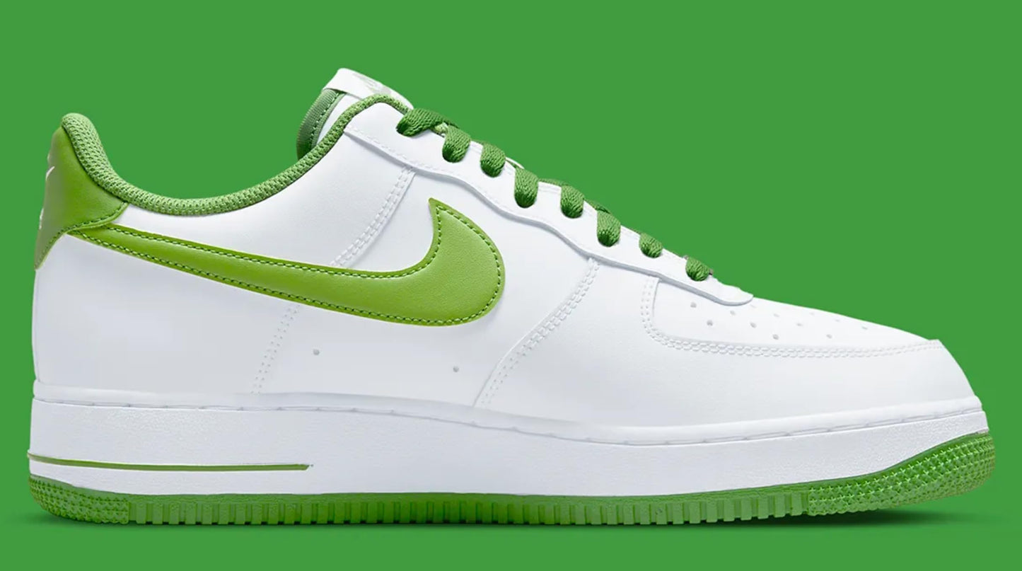 Nike Air Force 1 '07 Low Mens Basketball Shoes (Men's 10.5 Medium, White/White)